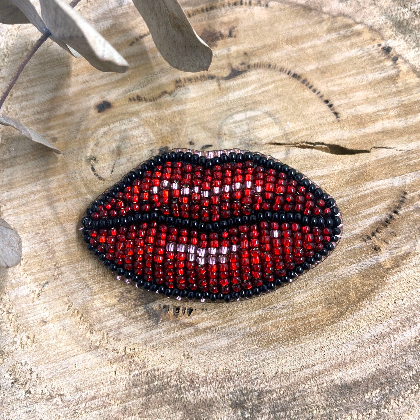 Lips Beaded Brooch