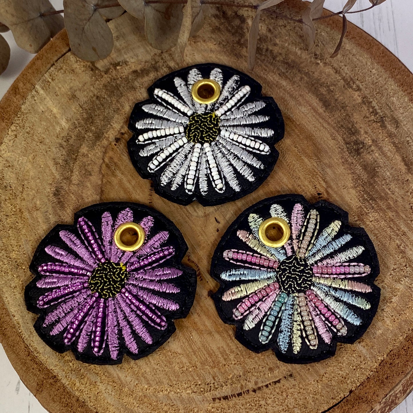 Shoe Flowers - Daisies