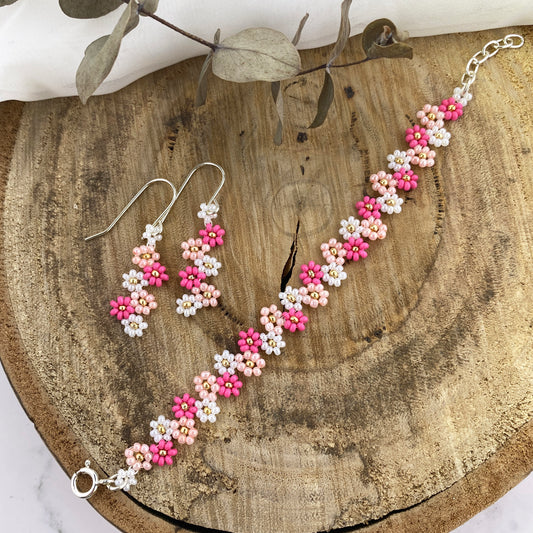 Pink Daisy Beaded Earrings & Bracelet Set